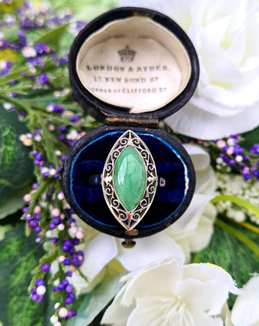 Vintage Art Deco 14ct White Gold Ornate Apple Green Jade Navette Solitaire Ring / Size O or 7.5