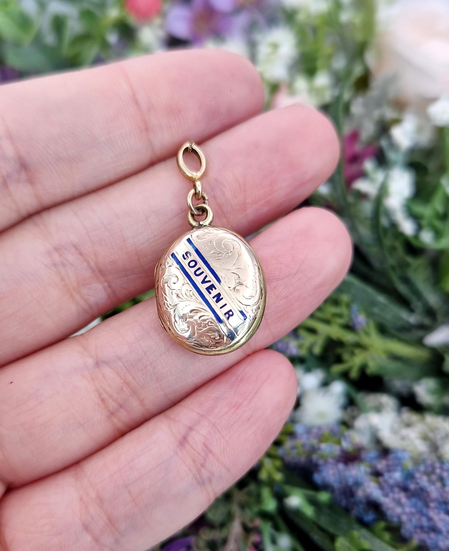 Antique Victorian 9ct Yellow Gold Ornate Engraved Blue Enamel Souvenir Locket