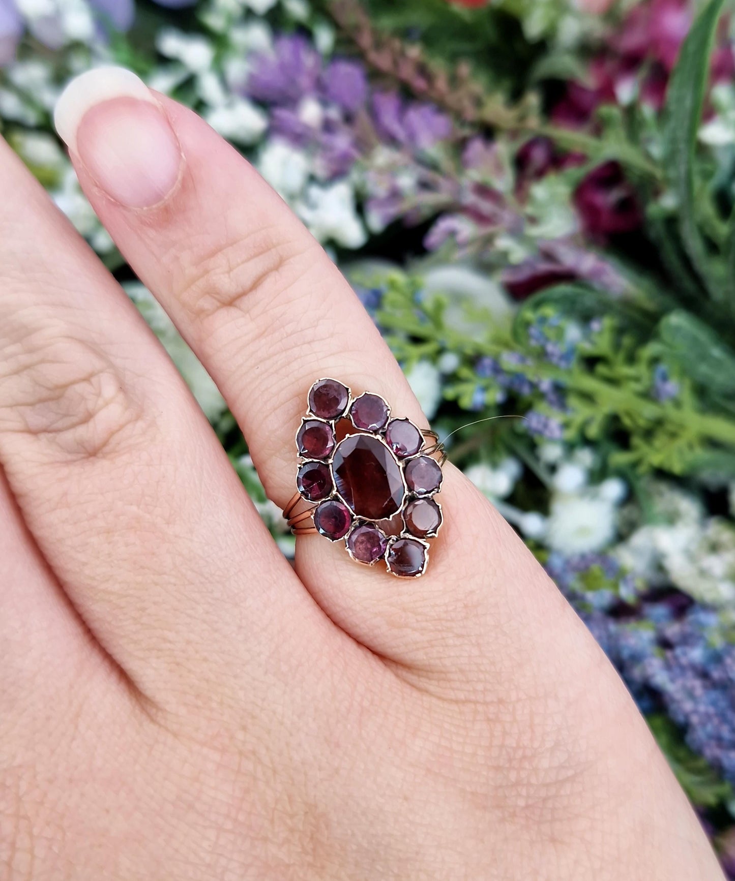 Antique Georgian 9ct Gold Foiled Flat Cut Garnet Navette Cluster Ring / Size J or 5