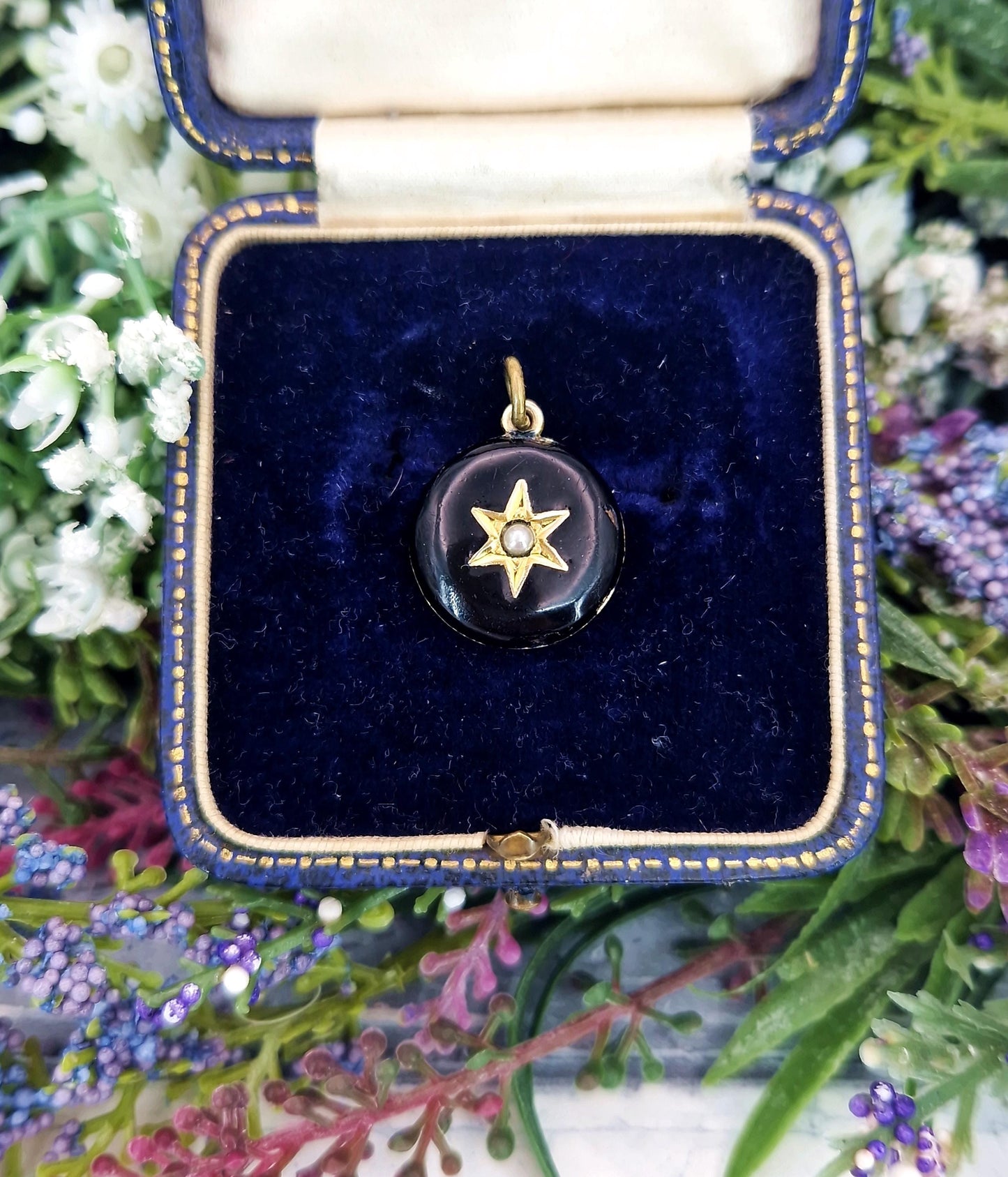 Antique Victorian 9ct Yellow Gold Black Enamel & White Pearl Star Pendant