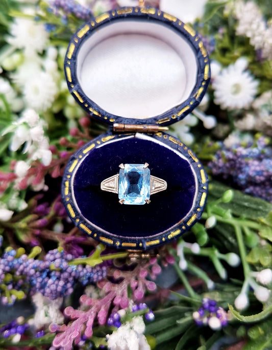 Antique Art Deco 9ct Yellow Gold Light Blue Glass Solitaire Ring / Size J 1/2 or US 5.25