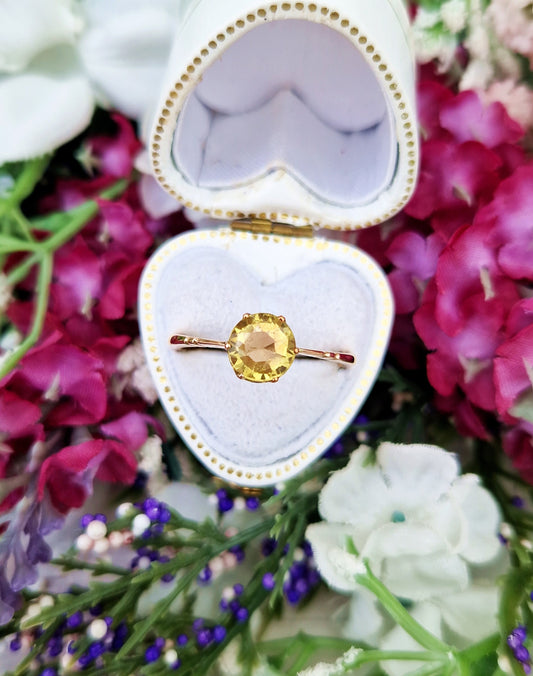 Antique Edwardian 9ct Yellow Gold Sperssartite Garnet Solitaire Ring / Size R or 9