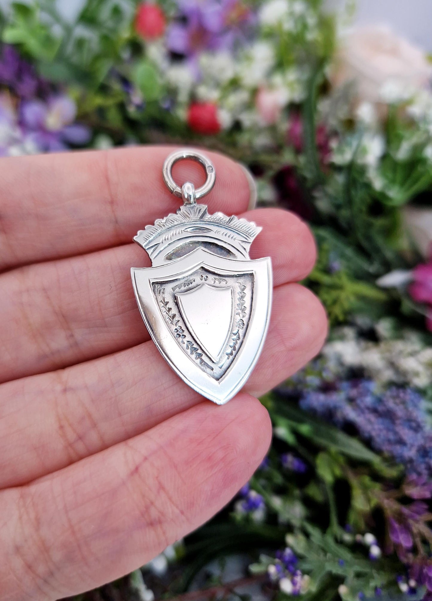 Antique Edwardian 1911 Hallmarked Sterling Silver Engraved Ornate Shield Pendant / Fob 6.2grams