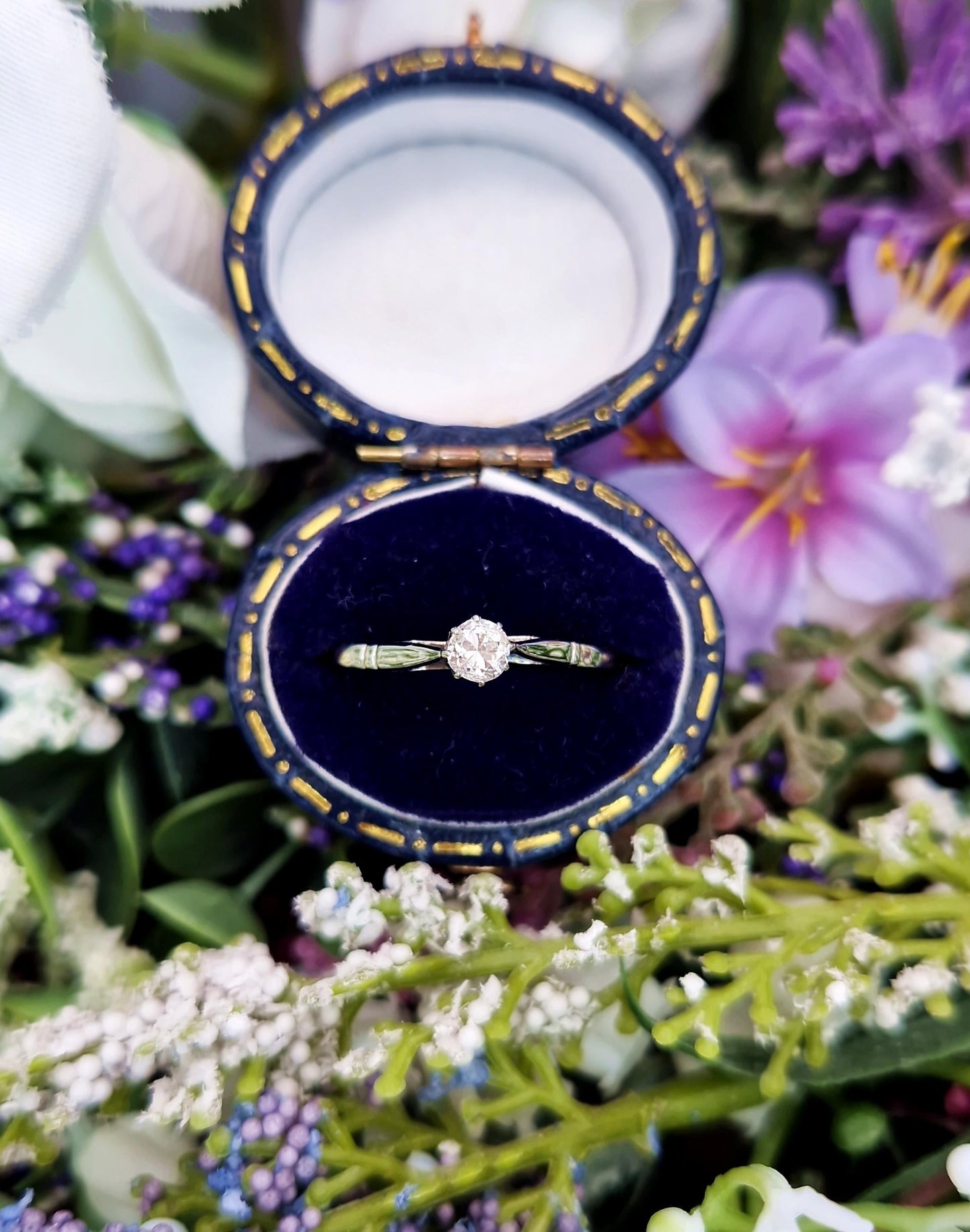 Antique Art Deco 9ct Gold & Platinum 0.22ct Old Mine Cut Diamond Solitaire Engagement Ring / Size N or 7