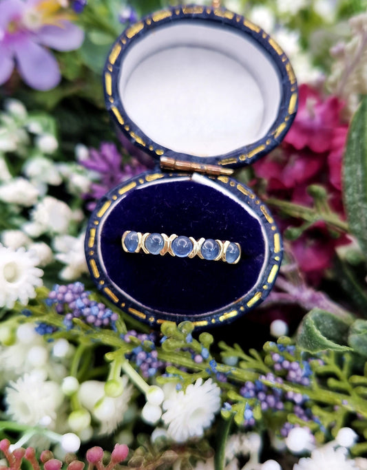 Vintage 9ct Yellow Gold Blue Sapphire Cabochon Stacking Band Ring / Size N 1/2 or 7.25