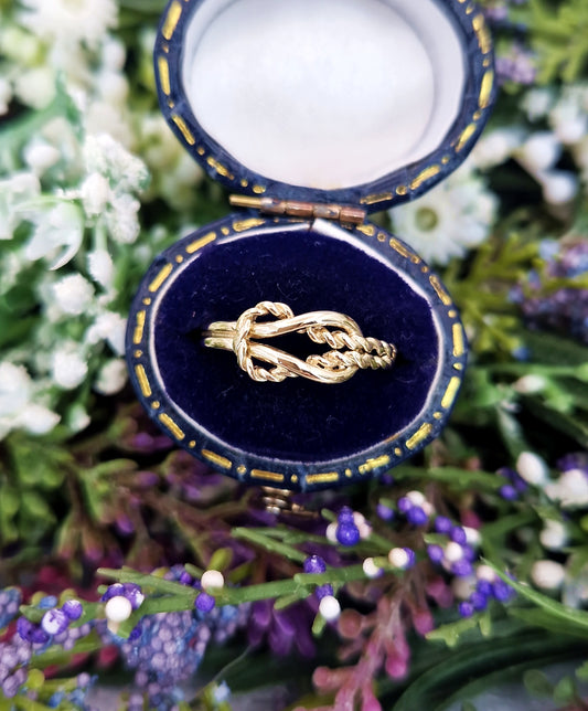 Vintage 1981 9ct Yellow Gold Twisted Rope and Knot Infinity Band Ring / Size N or 7