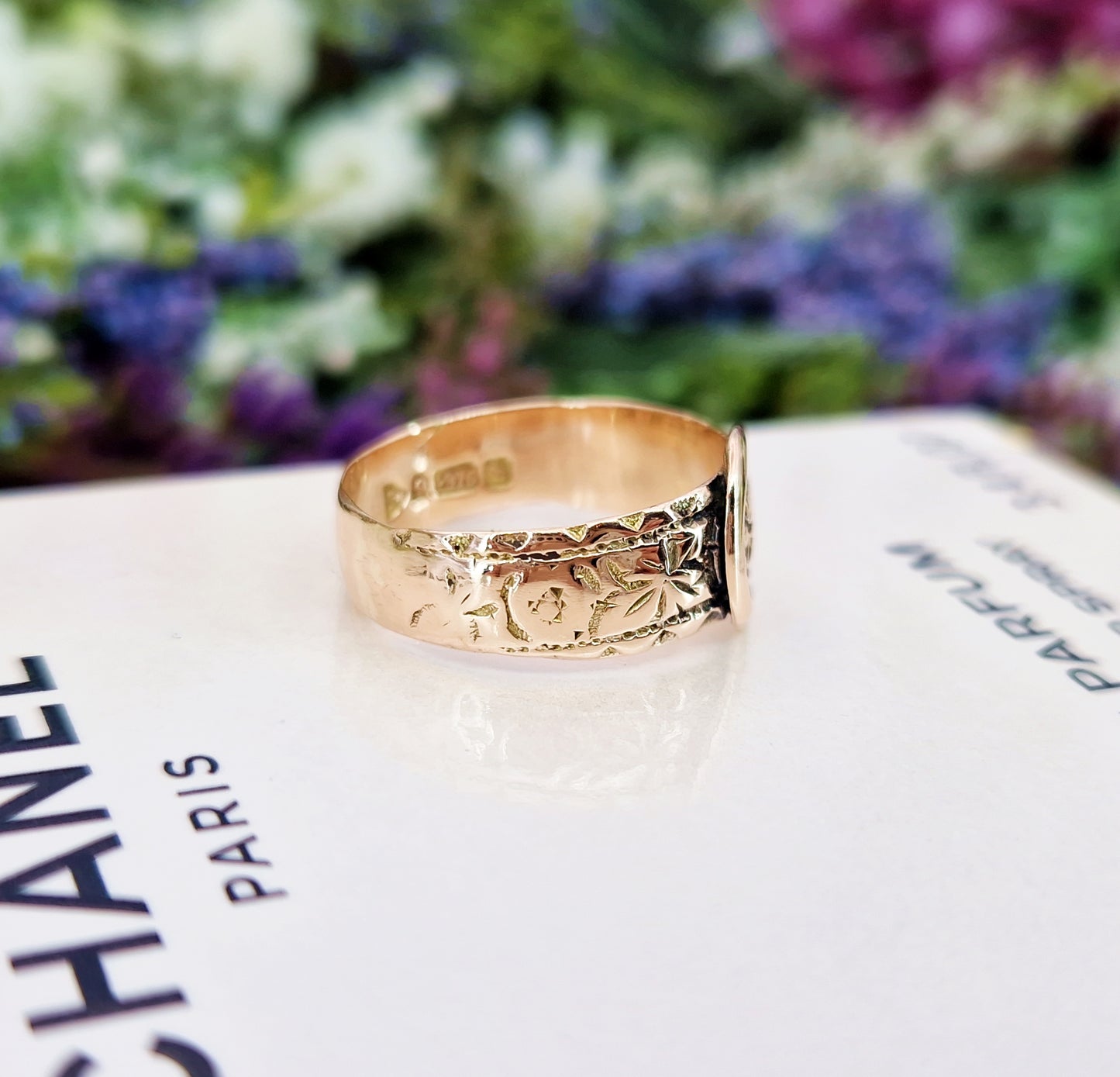 Antique Edwardian 1915 9ct Gold Highly Ornate Chased Wide Belt Buckle Band Ring / Size O or 7.5