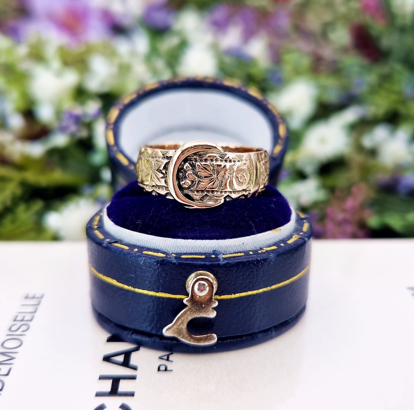 Antique Edwardian 1915 9ct Gold Highly Ornate Chased Wide Belt Buckle Band Ring / Size O or 7.5