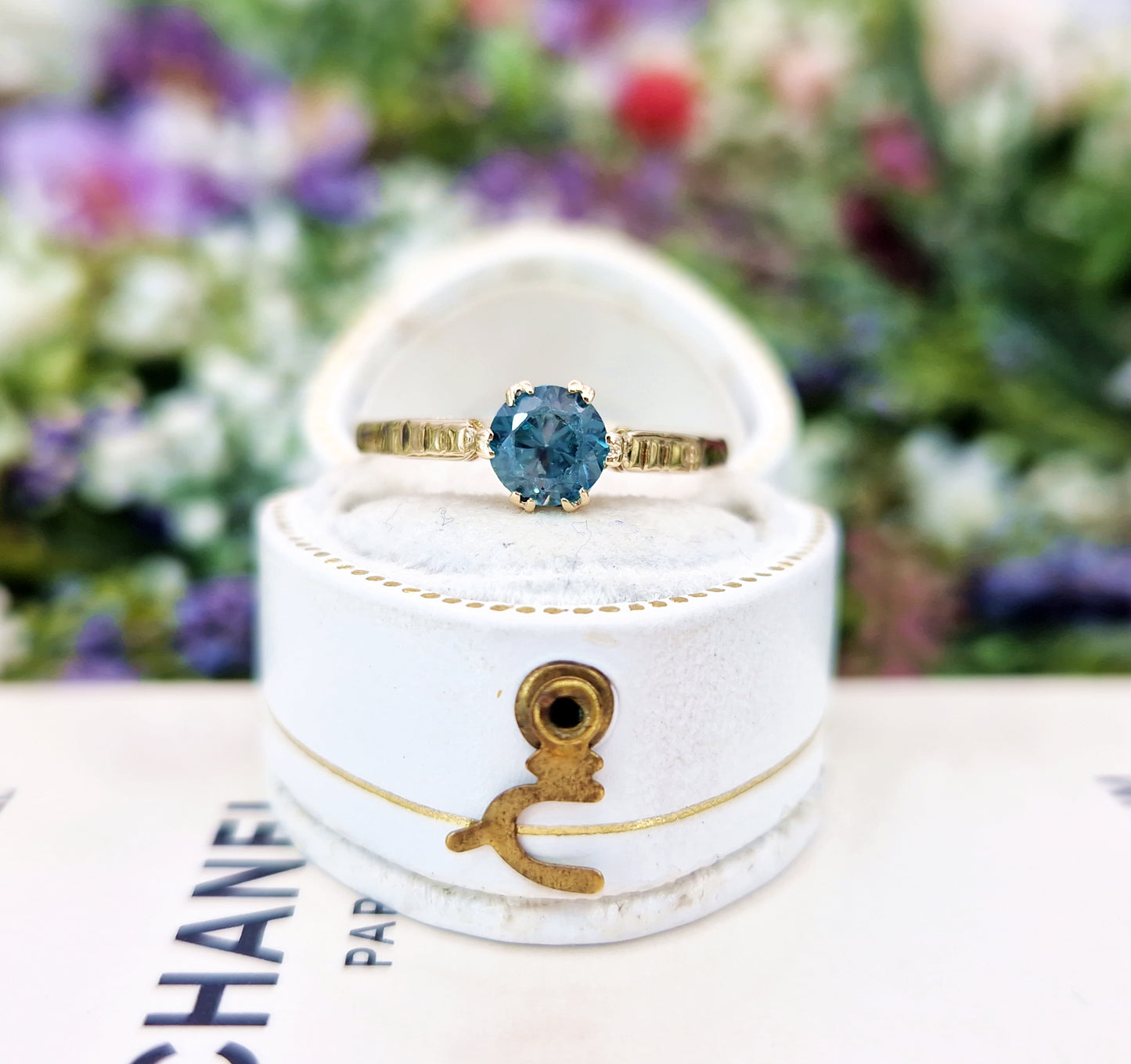 Antique Art Deco 9ct Yellow Gold Blue Zircon Gemstone Solitaire Ring / Size O 1/2 or 7.75