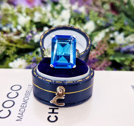 Vintage Sterling Silver Huge Blue Stone Solitaire Statement Ring / Size K 1/2 or 5.75