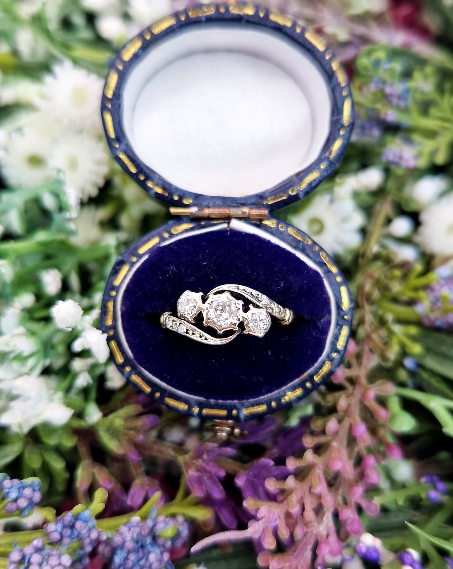 Antique 18ct Gold Classic 0.33ct Diamond Bypass Trilogy Engagement Ring / Size L 1/2 or 6.25