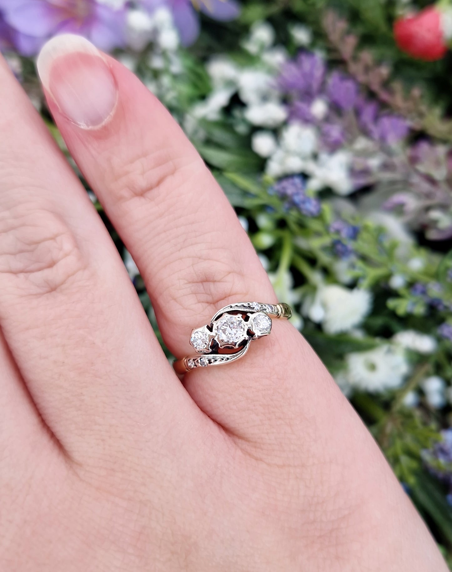 Antique 18ct Gold Classic 0.33ct Diamond Bypass Trilogy Engagement Ring / Size L 1/2 or 6.25