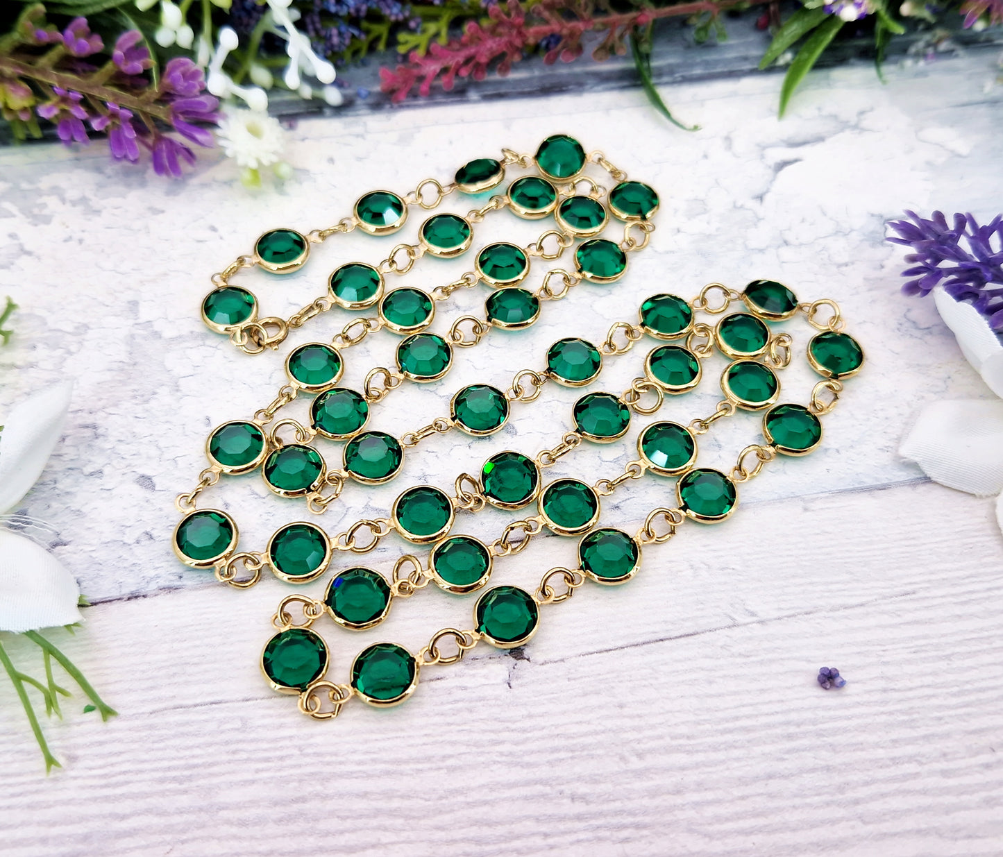 Vintage Art Deco Style Yellow Gold Plated Emerald Green Glass Bead Long Necklace