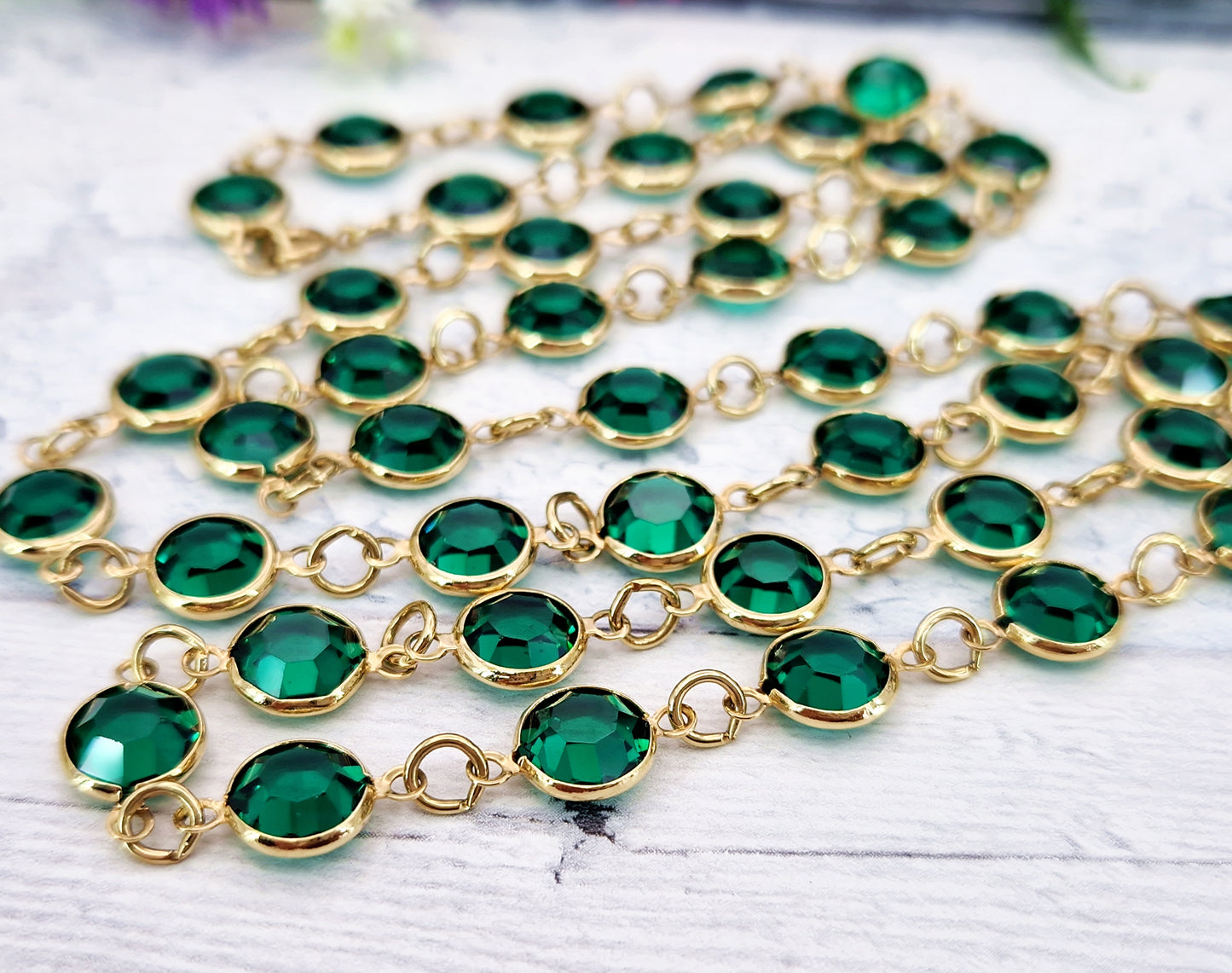 Vintage Art Deco Style Yellow Gold Plated Emerald Green Glass Bead Long Necklace