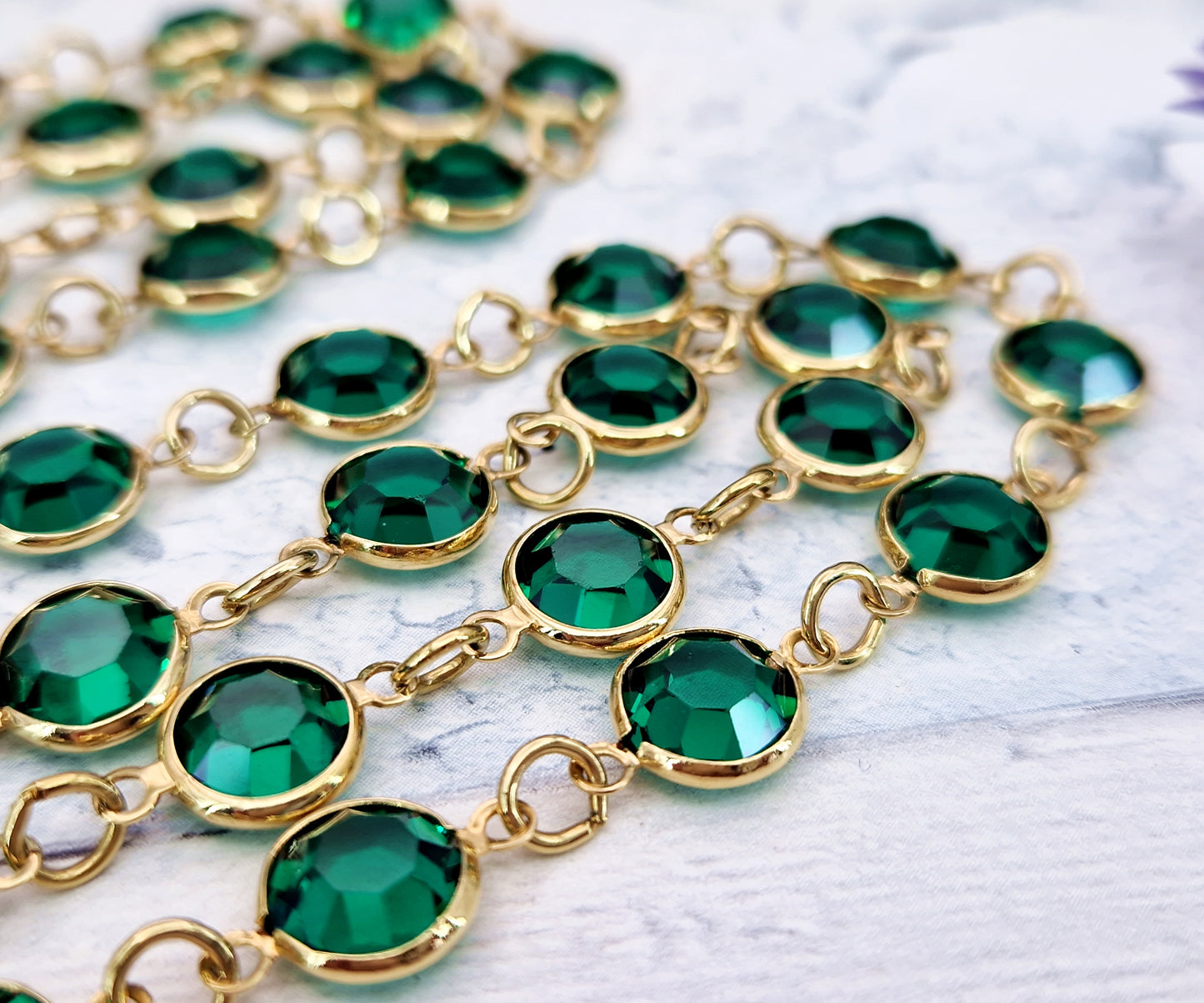 Vintage Art Deco Style Yellow Gold Plated Emerald Green Glass Bead Long Necklace