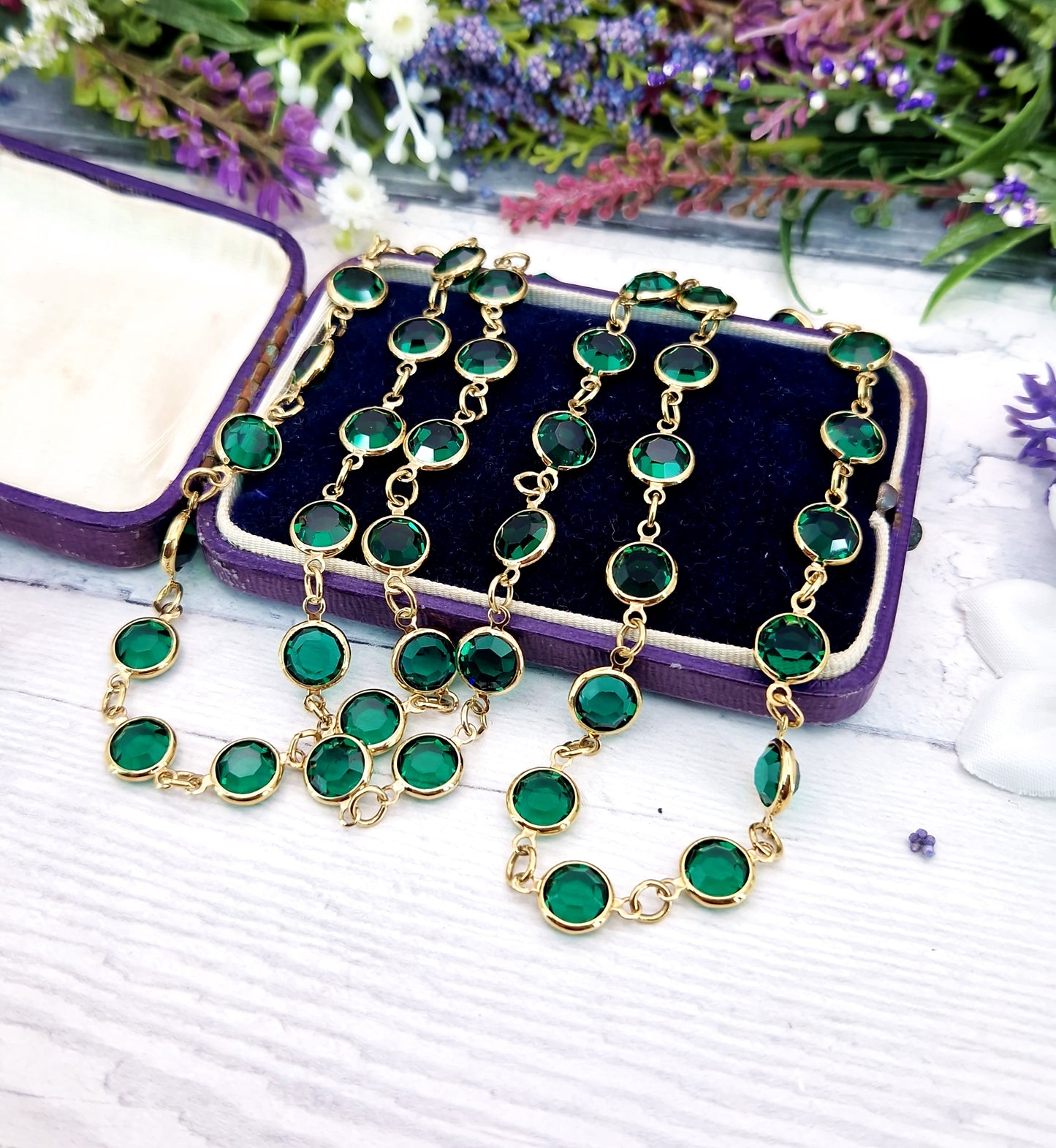 Vintage Art Deco Style Yellow Gold Plated Emerald Green Glass Bead Long Necklace