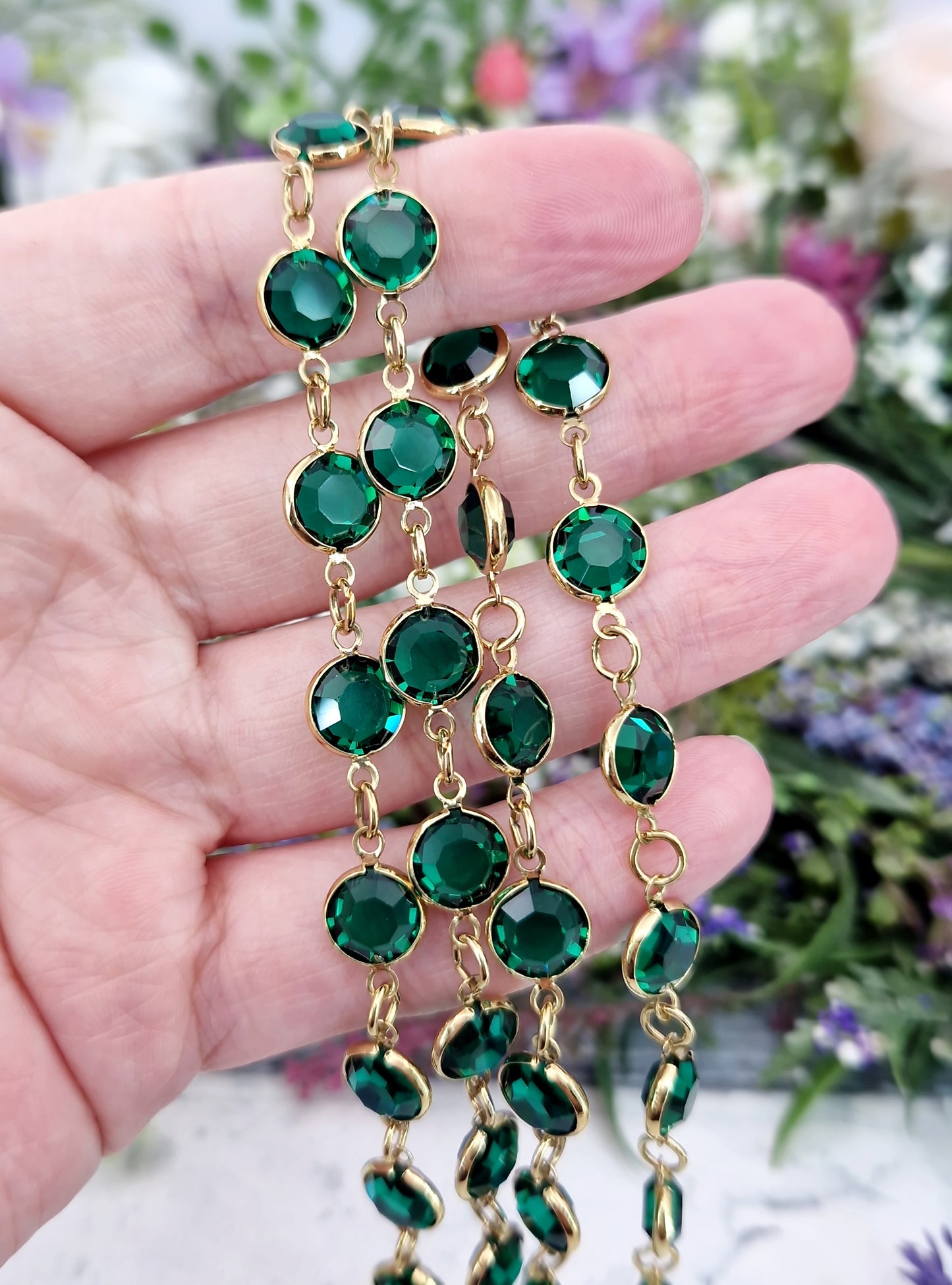 Vintage Art Deco Style Yellow Gold Plated Emerald Green Glass Bead Long Necklace