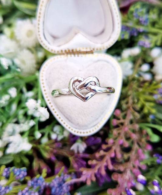 Vintage Sterling Silver Eternity Love Heart Knot Stacking Ring / Size V 1/2 or 11.25