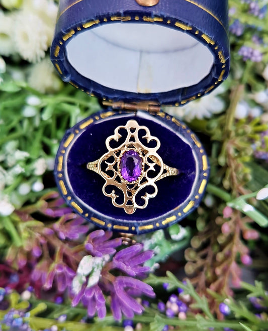 Vintage 9ct Yellow Ornate Amethyst Gemstone Solitaire Statement Ring / Size S 1/2 or 9.75