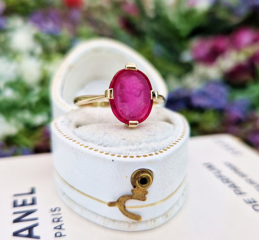 Antique Art Deco 9ct Yellow Gold Carved Cameo Portrait Ruby Solitaire Ring / Size N 1/2 or 7.25