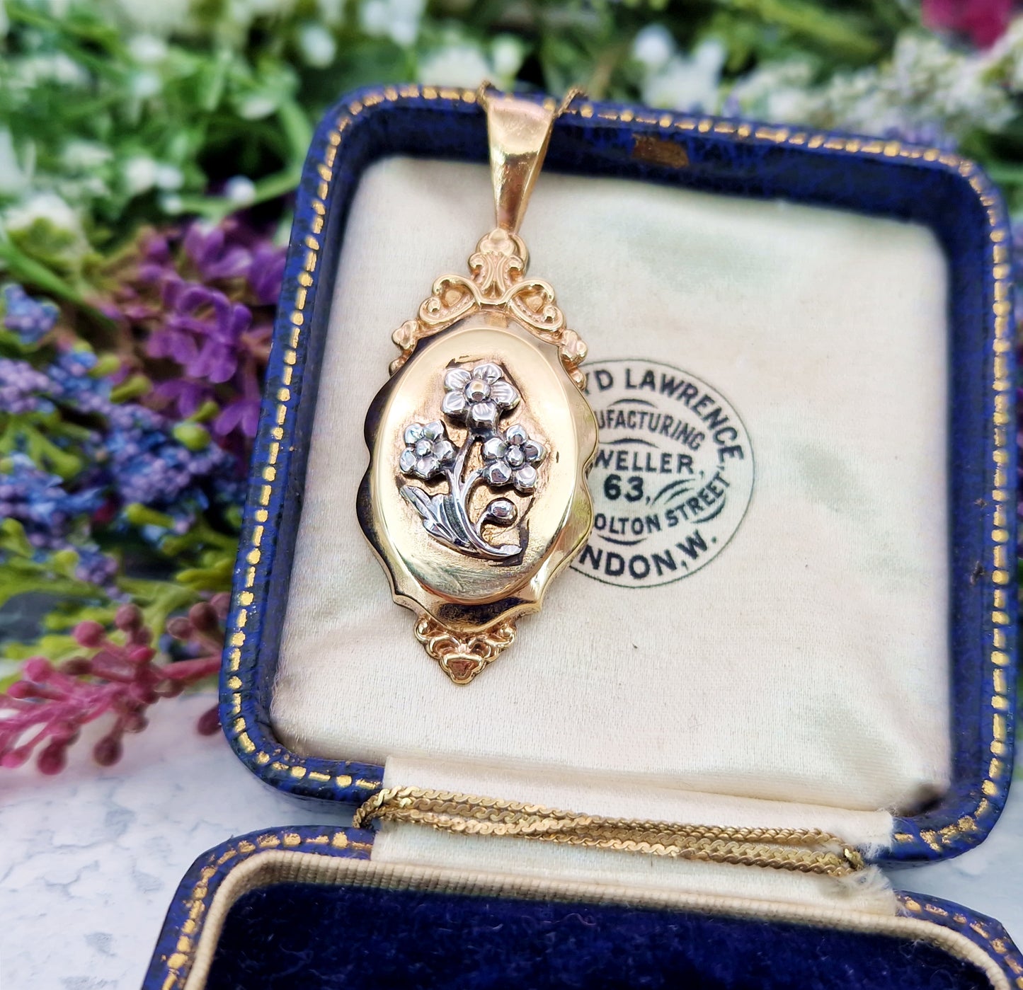 Antique Art Nouveau Gold Tone Floral Locket Pendant with Opening Glass Panel