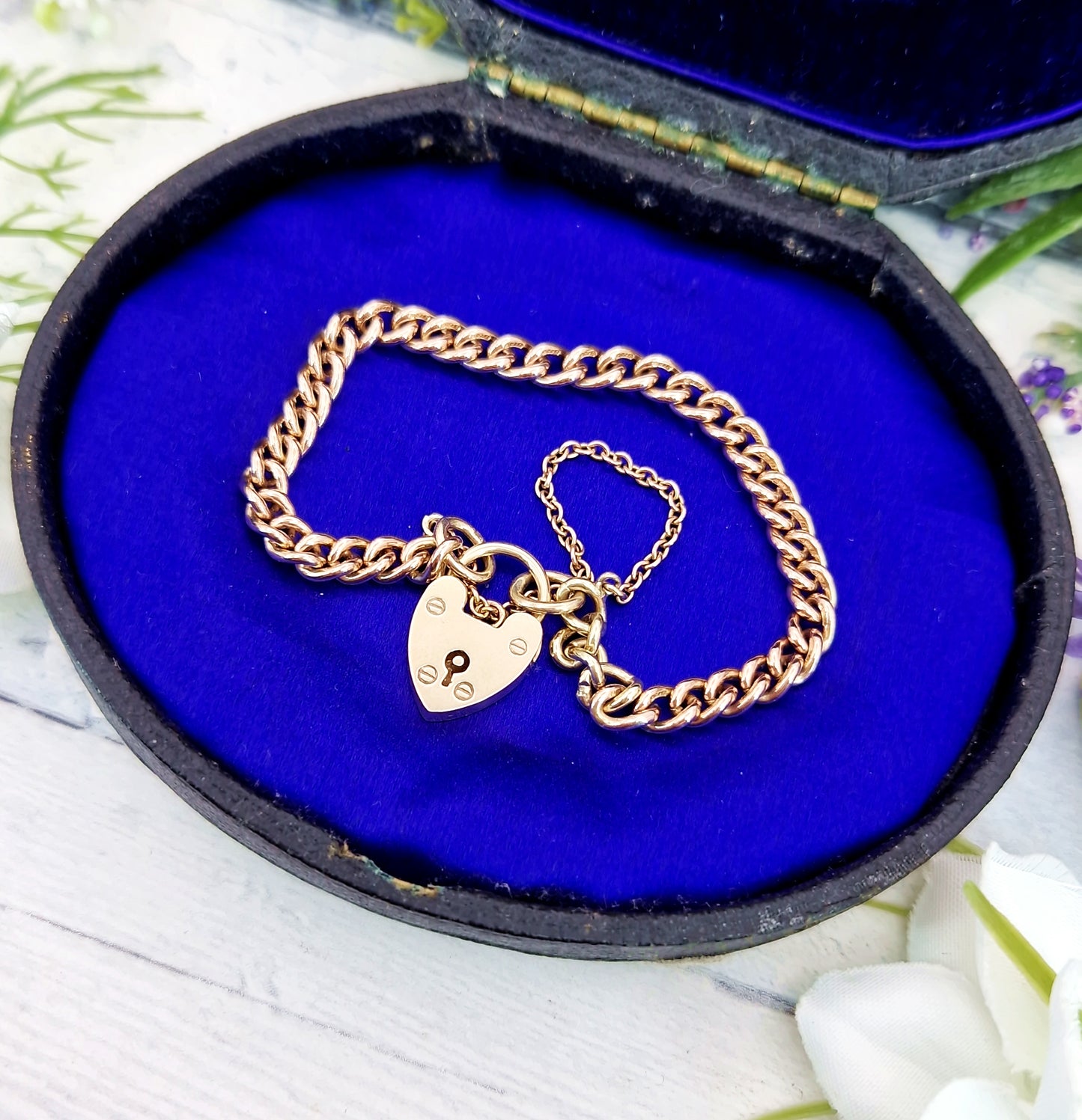 Vintage 1968 9ct Yellow Gold Classic Curb Link Charm Bracelet with Love Heart Padlock 10.9 grams