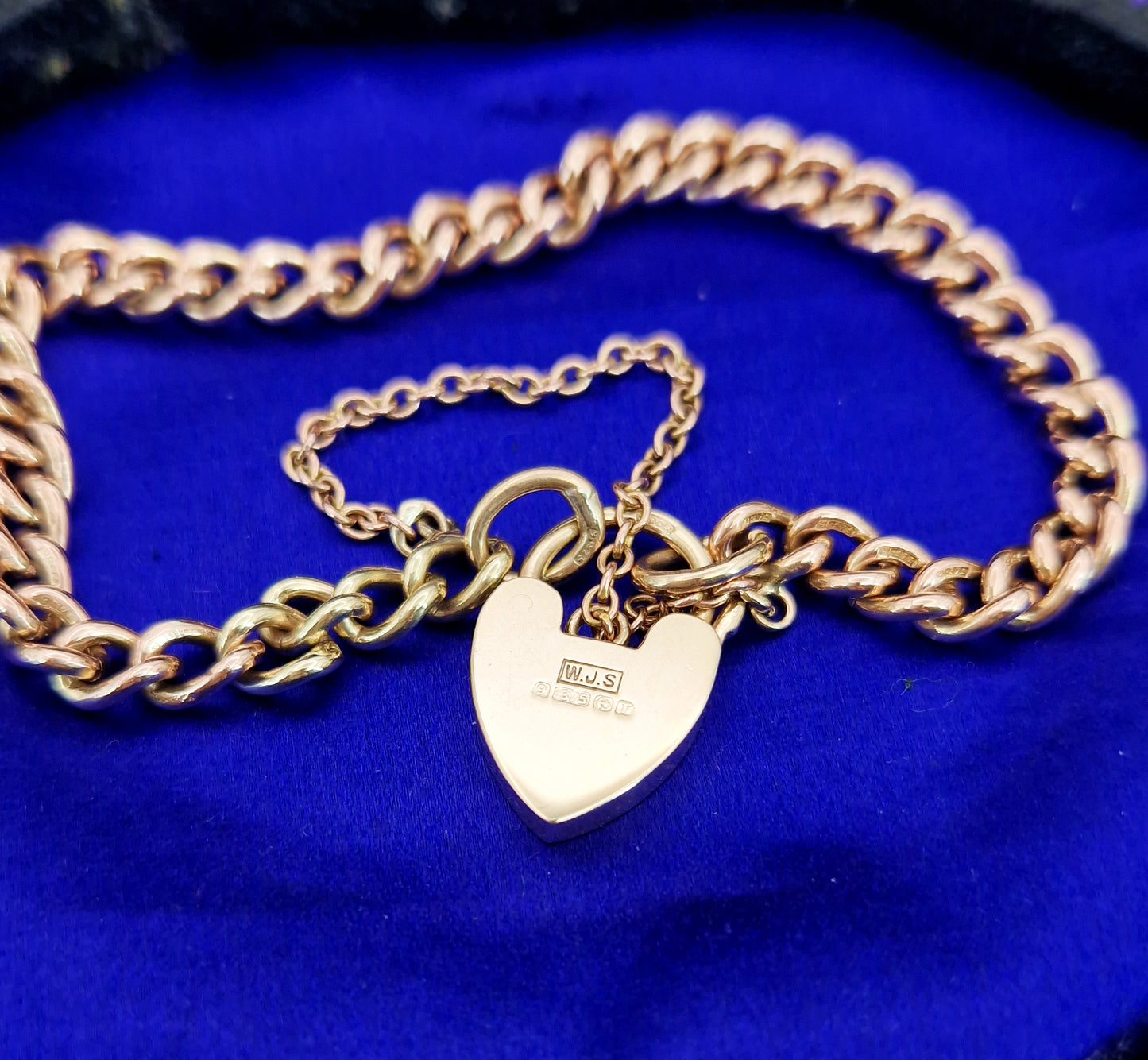 Vintage 1968 9ct Yellow Gold Classic Curb Link Charm Bracelet with Love Heart Padlock 10.9 grams