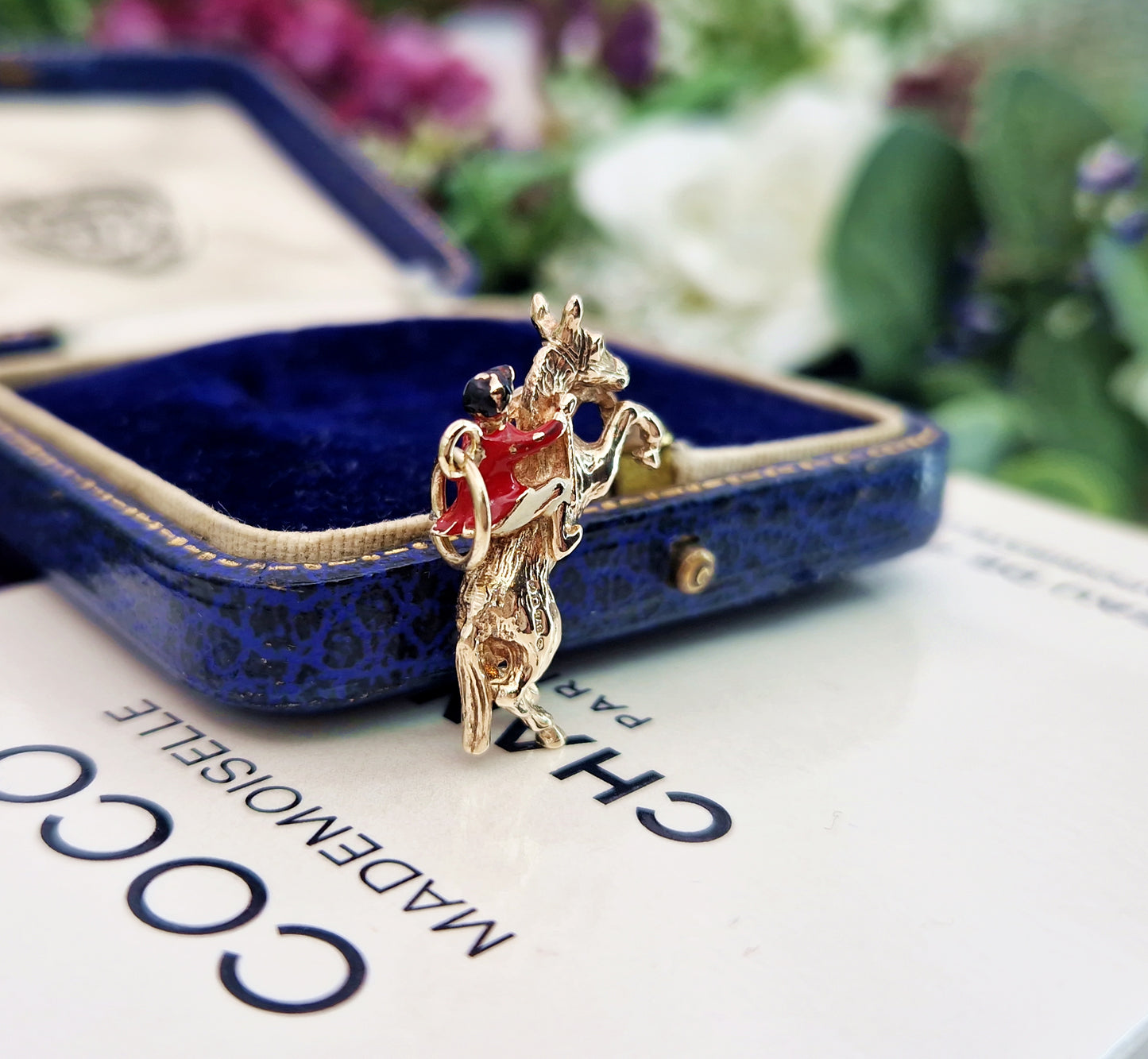 Vintage 1975 9ct Yellow Gold Miniature 3D Leaping Horse and Enamel Jockey Charm Pendant