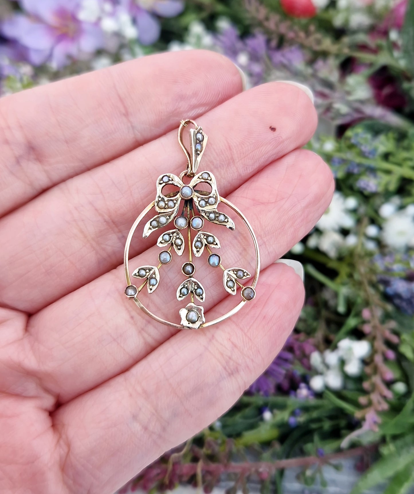 Antique Art Nouveau 9ct Gold Sweetheart Bow and Ivy Leaf Lavalier Pendant Necklace