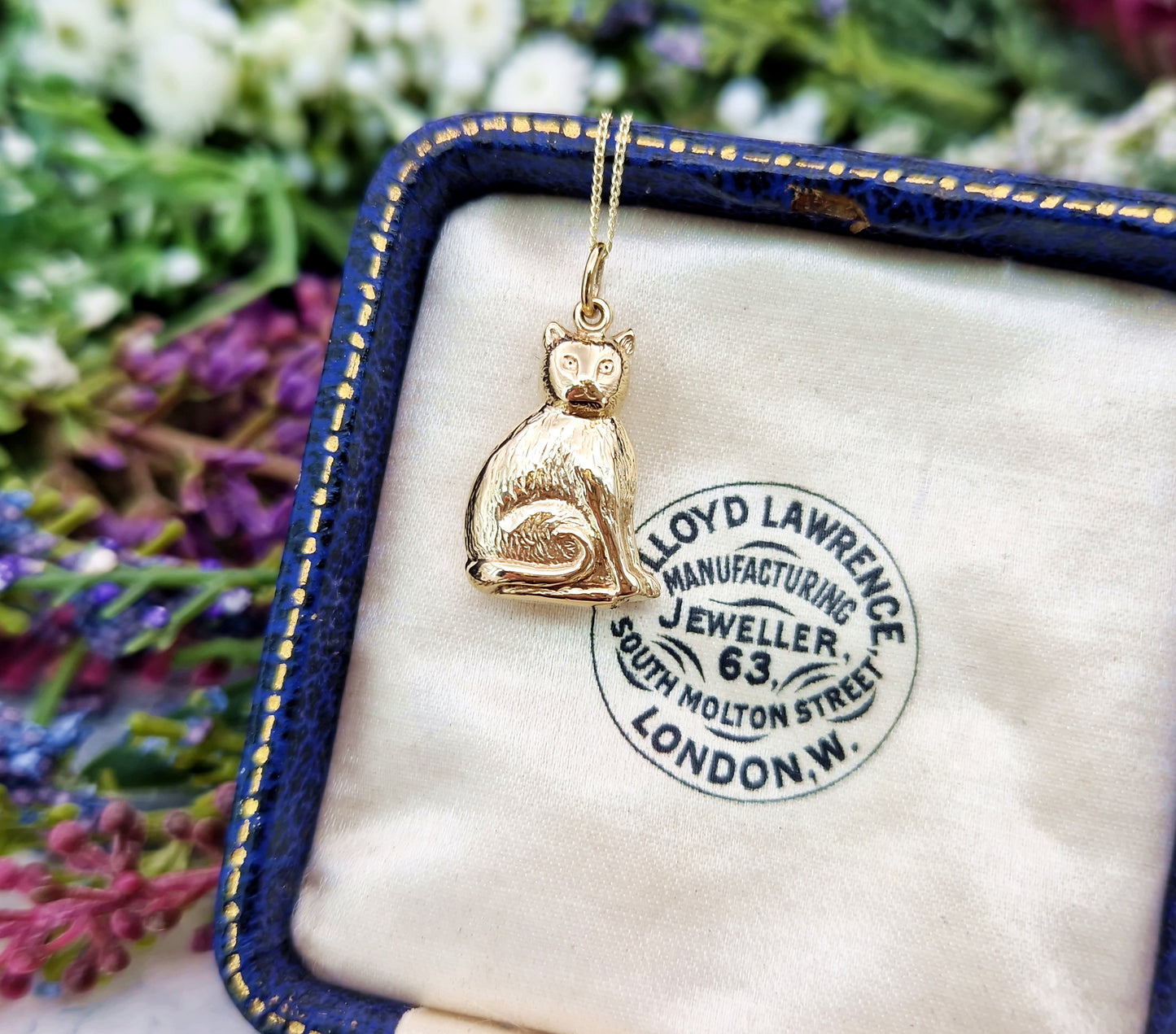 Vintage 1969 9ct Yellow Gold Miniature 3D Sitting Cat Charm Pendant