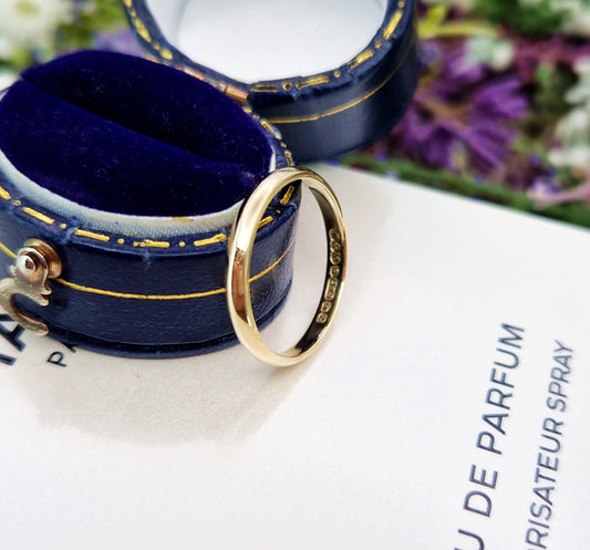 Vintage 1949 Hallmarked 9ct Gold Plain Wedding Band Ring / Size L or 6