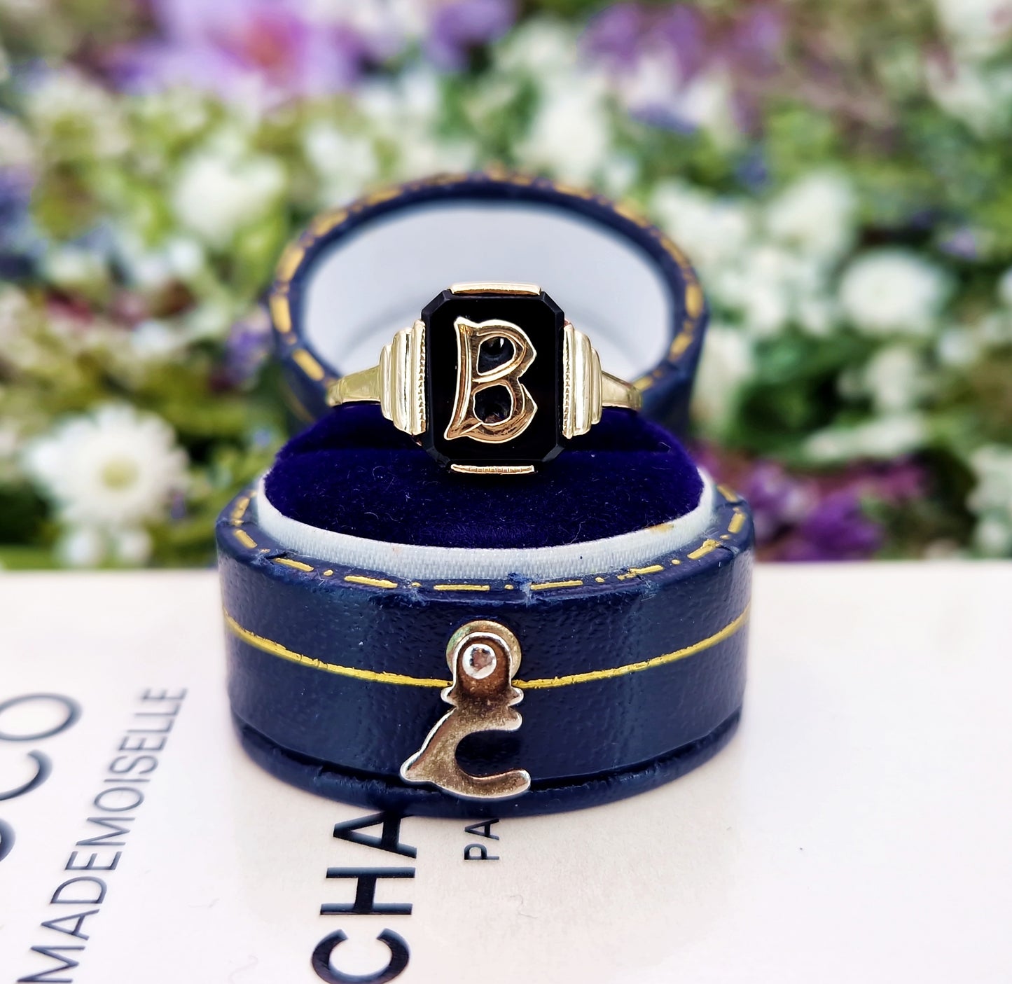 Vintage 1963 9ct Yellow Gold Black Onyx Initial B Signet Ring / Size Q or 8.5