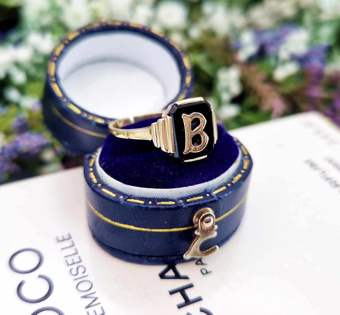 Vintage 1963 9ct Yellow Gold Black Onyx Initial B Signet Ring / Size Q or 8.5