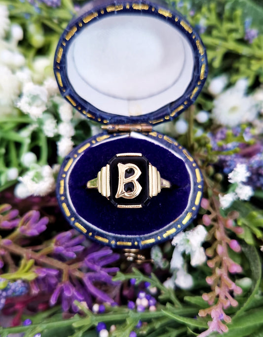 Vintage 1963 9ct Yellow Gold Black Onyx Initial B Signet Ring / Size Q or 8.5