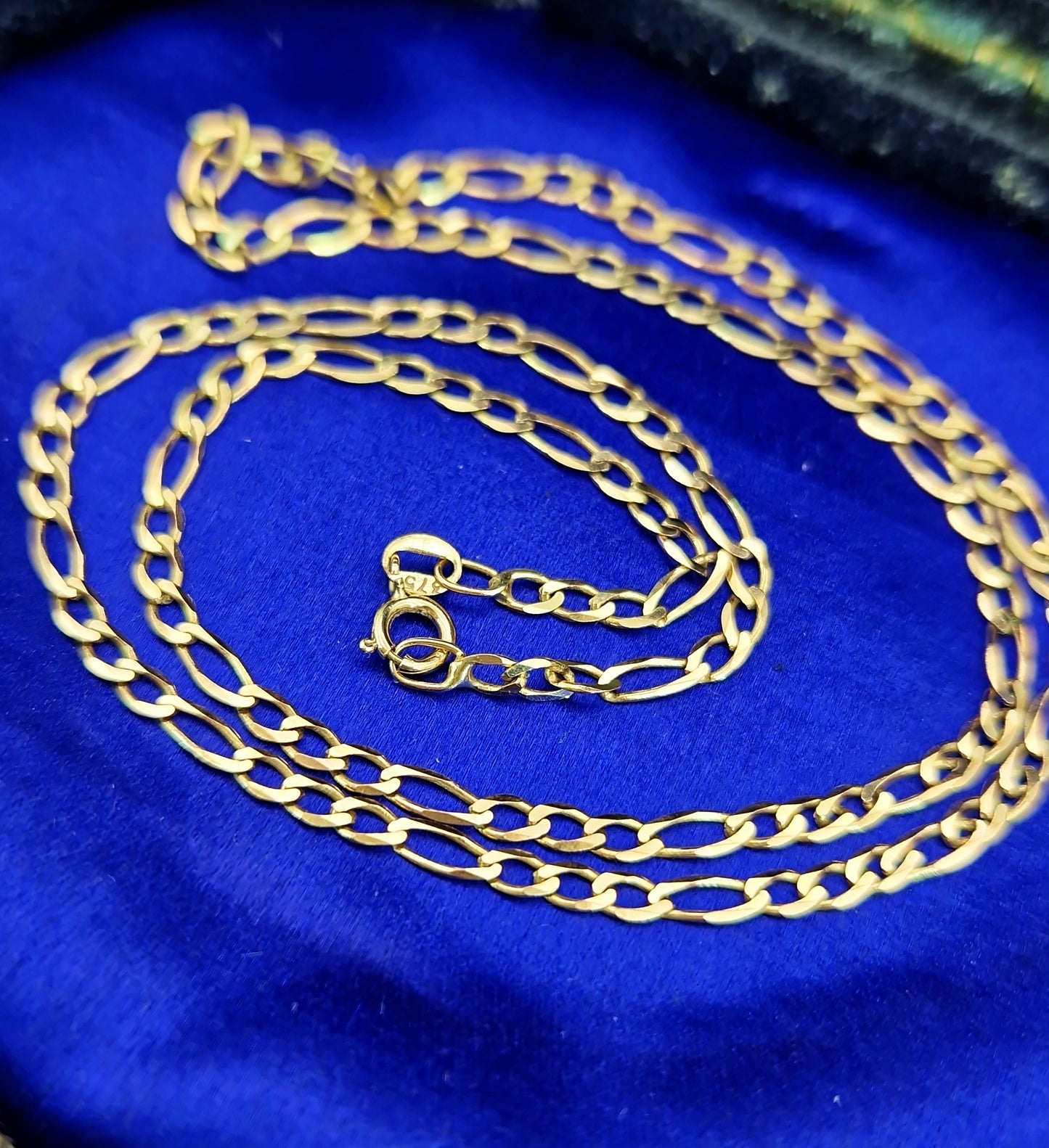 Vintage Solid 9ct Yellow Gold 16" Figaro Necklace Chain for Pendant / 2 grams