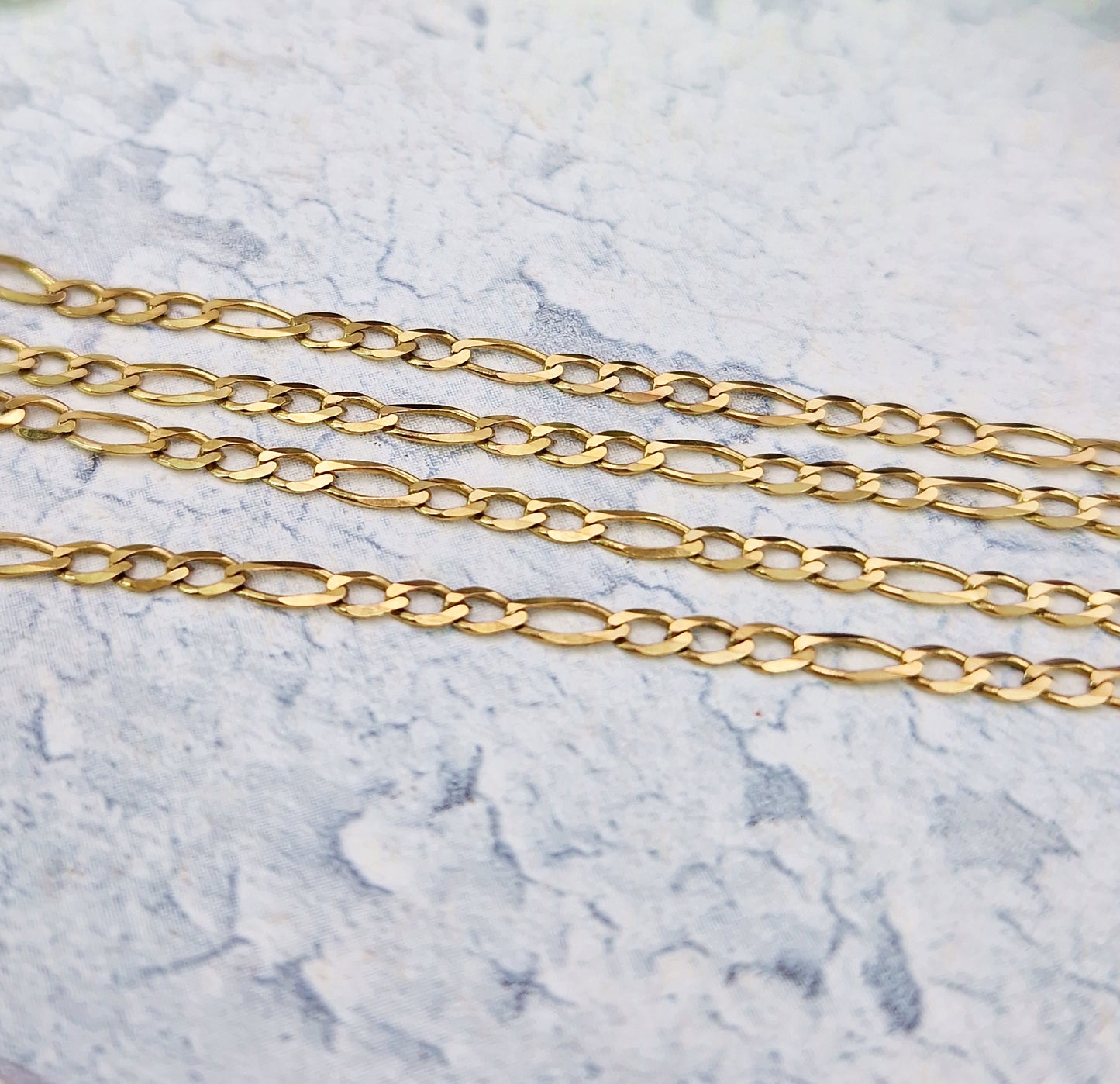 Vintage Solid 9ct Yellow Gold 16" Figaro Necklace Chain for Pendant / 2 grams