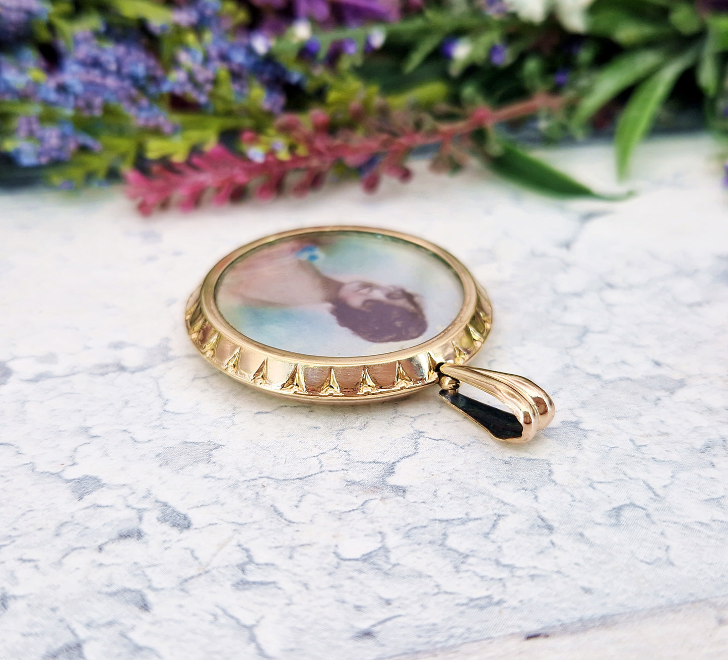 Antique Art Deco Rolled Gold Decorative Large Circular Glass Photo Locket Pendant