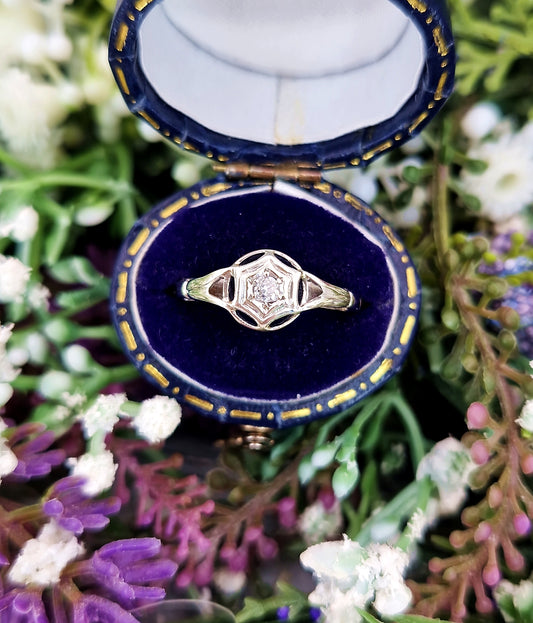 Antique 1945 9ct Gold Platinum Old Mine Cut Diamond Solitaire Star Engagement Ring / Size P or 8