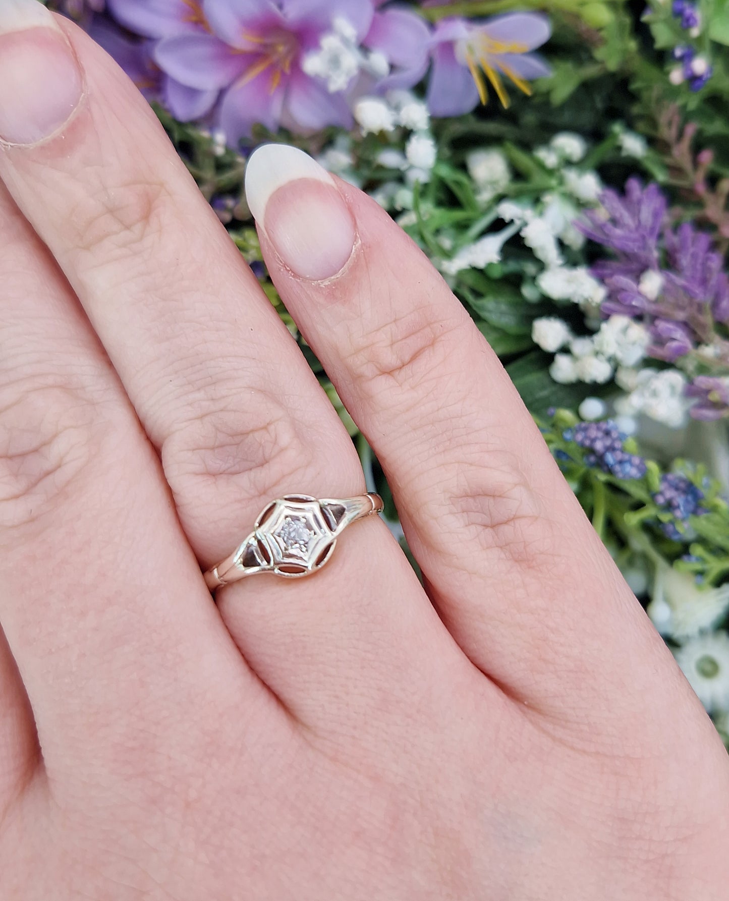 Antique 1945 9ct Gold Platinum Old Mine Cut Diamond Solitaire Star Engagement Ring / Size P or 8