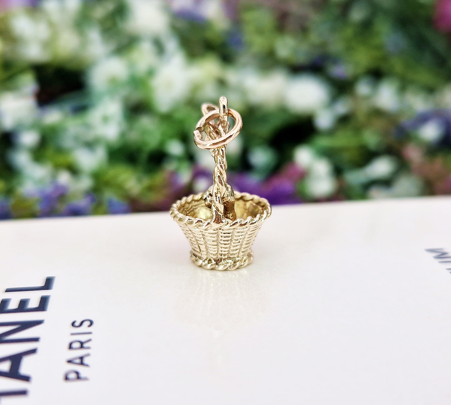 Vintage Solid 9ct Yellow Gold Miniature 3D Kitten in a Basket Charm Pendant