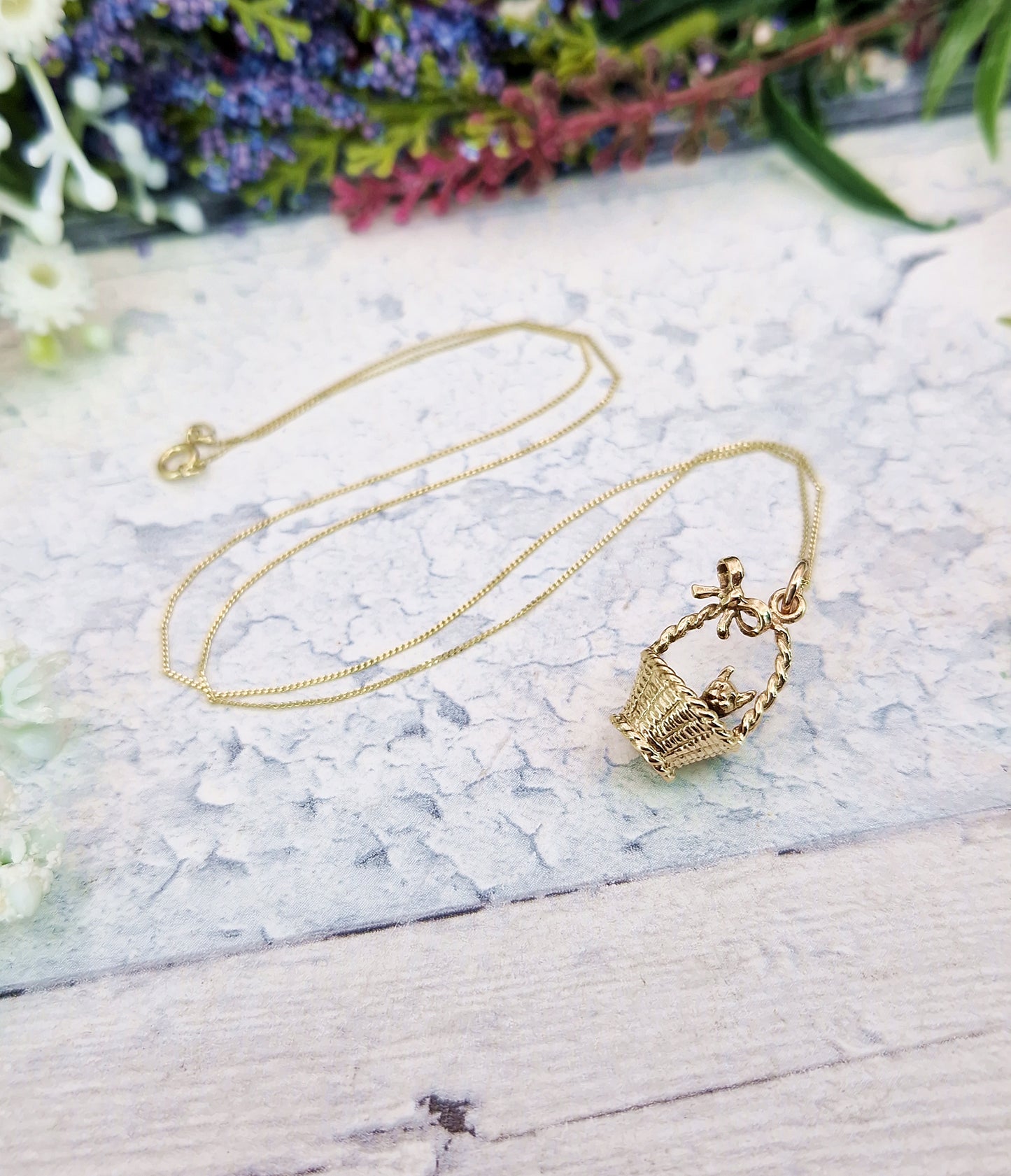 Vintage Solid 9ct Yellow Gold Miniature 3D Kitten in a Basket Charm Pendant
