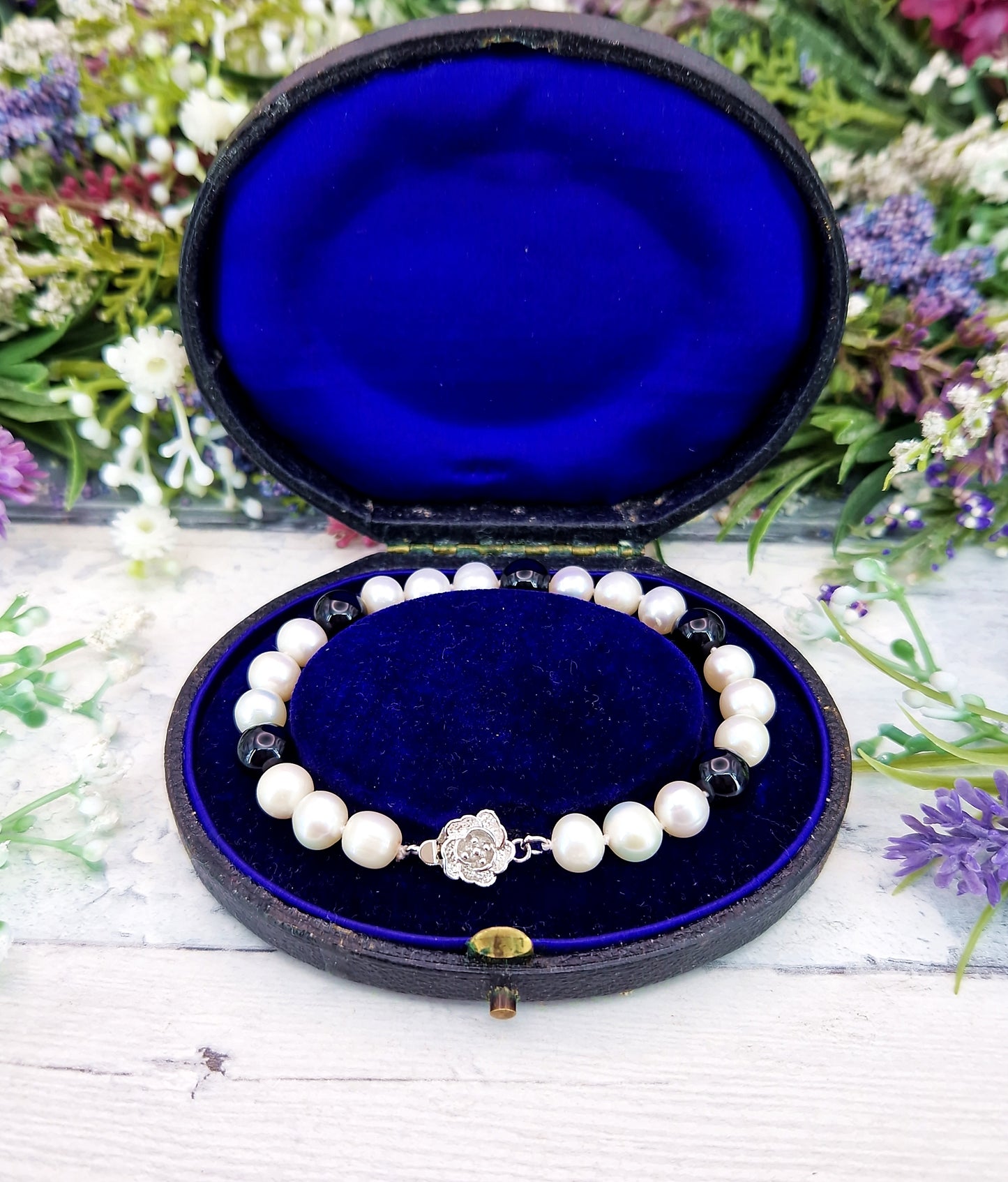 Vintage White Gold Plated Rose Flower Clasp White Pearl and Black Onyx Bead Bracelet