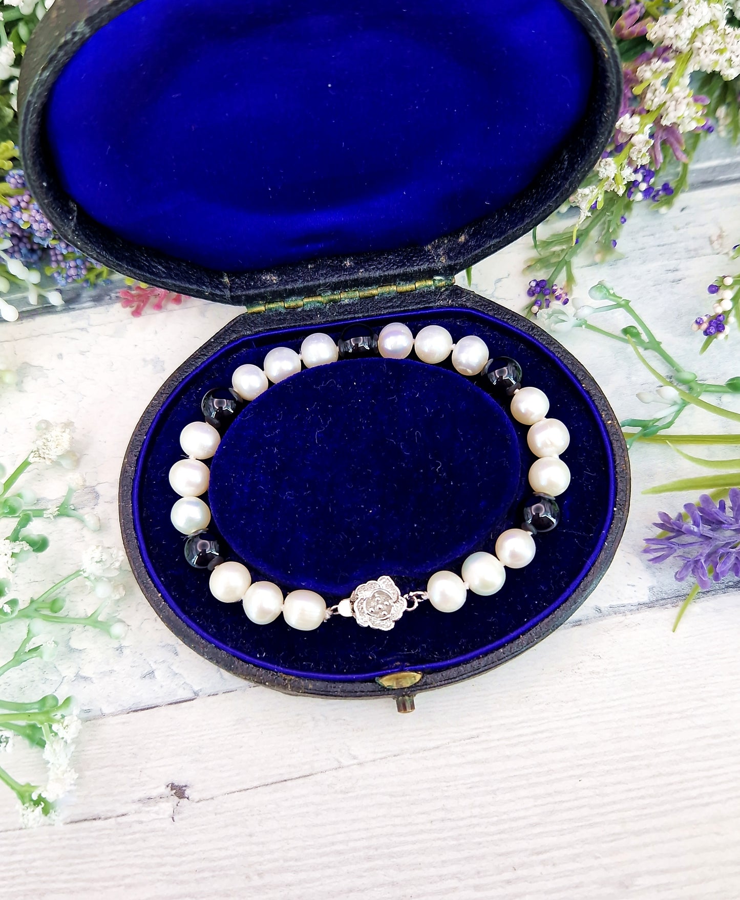 Vintage White Gold Plated Rose Flower Clasp White Pearl and Black Onyx Bead Bracelet