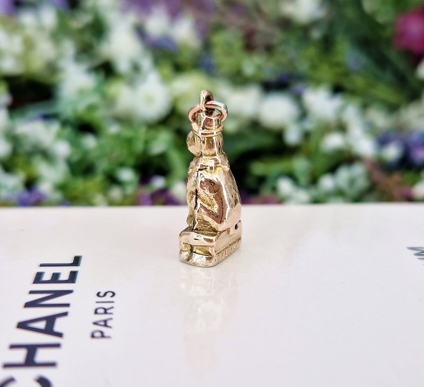 Antique Victorian 9ct Gold Cased Punch Magazine Figural Bulldog with Ruff, Top Hat and Books Charm Pendant
