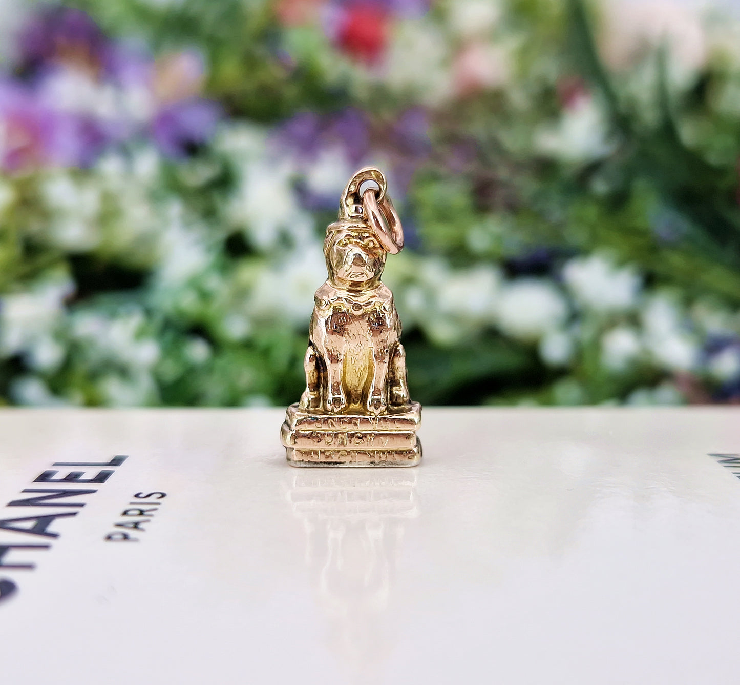Antique Victorian 9ct Gold Cased Punch Magazine Figural Bulldog with Ruff, Top Hat and Books Charm Pendant