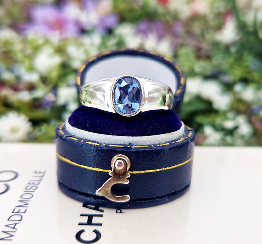 Vintage Sterling Silver Blue Topaz Gemstone Statement Solitaire Ring / Size T or 10