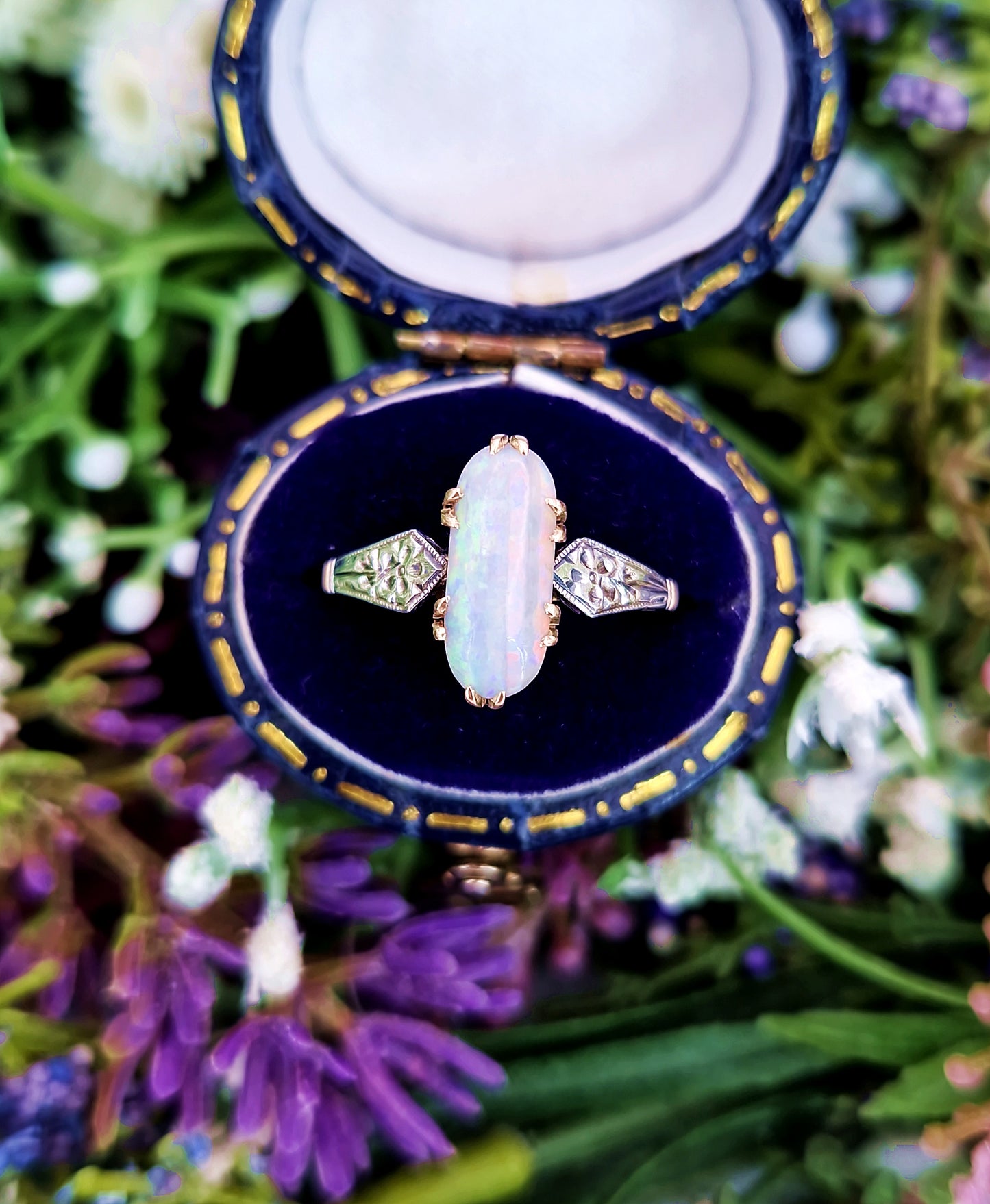 Antique Art Deco 9ct Gold Natural Opal Solitaire Ring with Floral Engravings / Size N 1/2 or 7.25