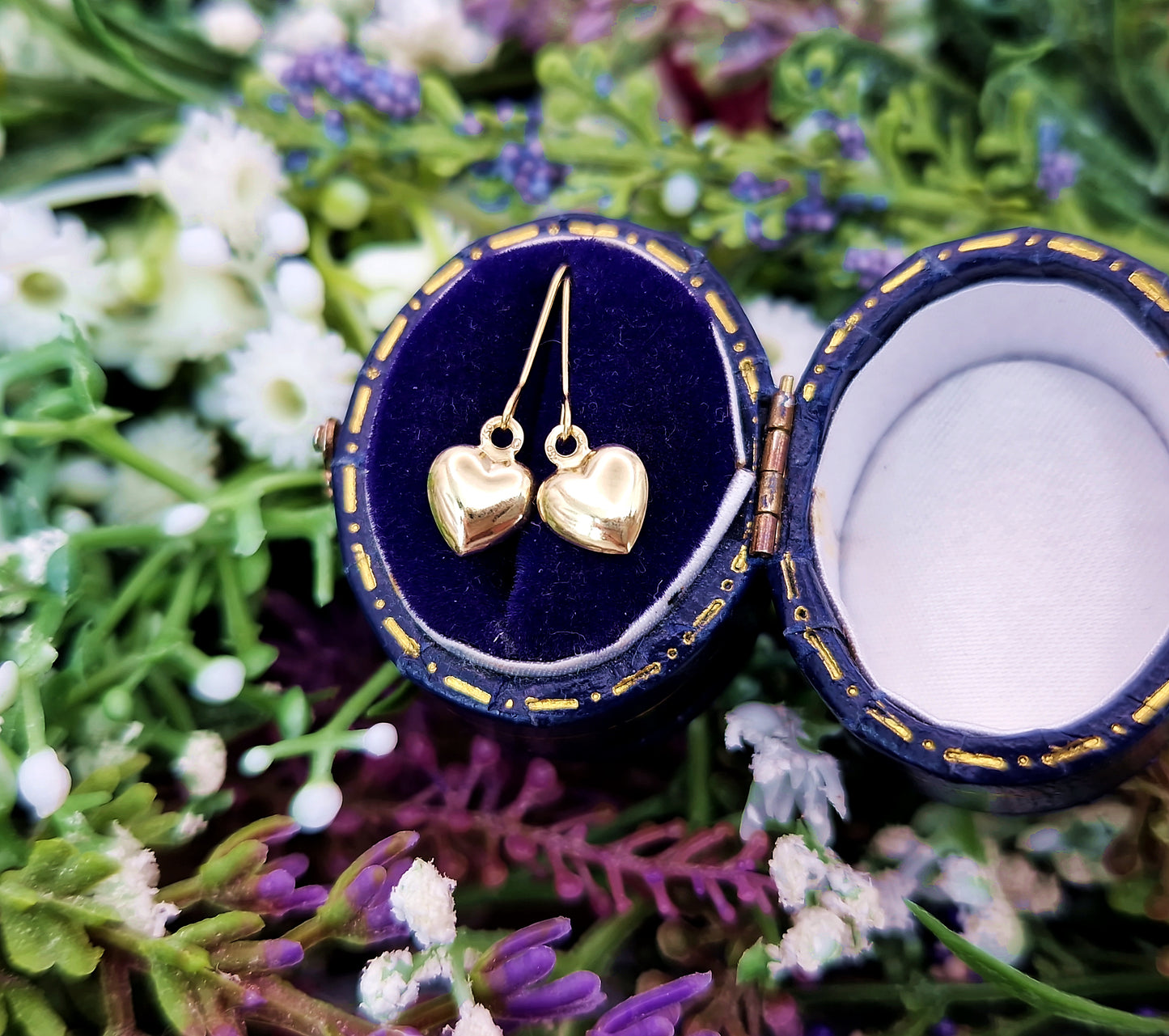 Vintage 18ct Yellow Gold Tiny Lightweight Love Heart Hook Drop Earrings