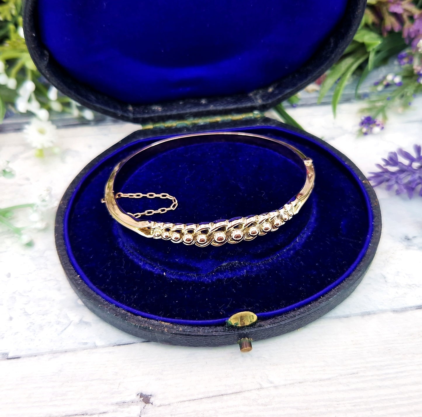 Antique Victorian 1894 9ct Gold Etruscan Revival Scrolled Beadwork Hinged Bangle Bracelet