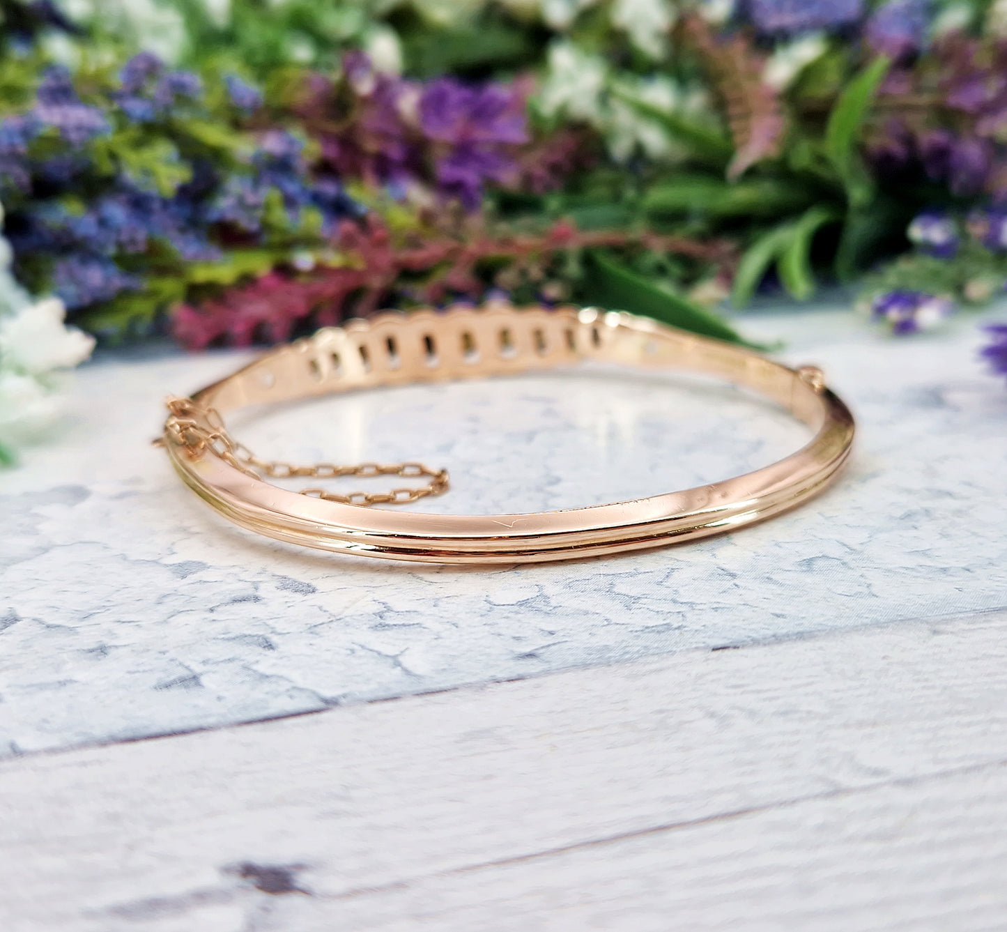 Antique Victorian 1894 9ct Gold Etruscan Revival Scrolled Beadwork Hinged Bangle Bracelet